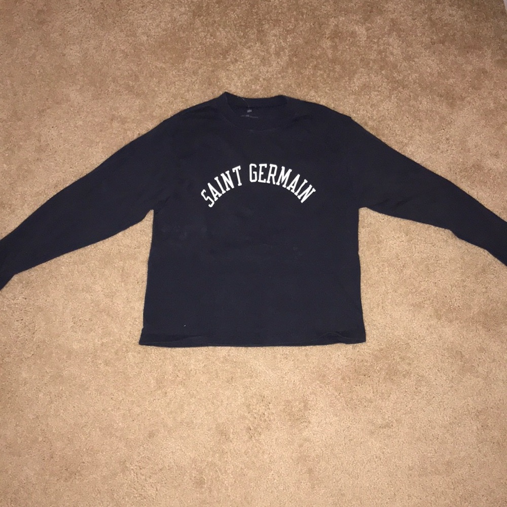 Never worn brandy Melville long sleeve tee